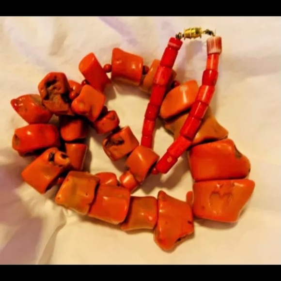 AUTH ANTIQUE Natural Undyed Red CORAL Necklace - Picture 10 of 11
